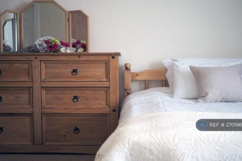 Bedroom 1 - Double Bed