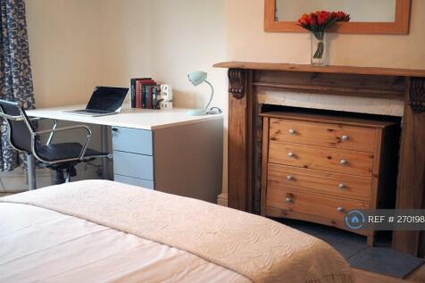 Bedroom 4 - Double Bed