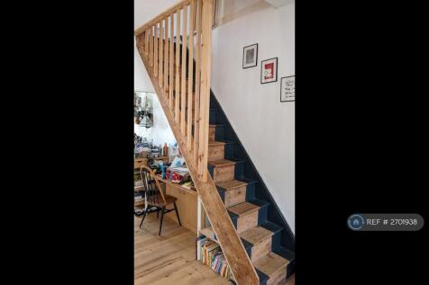 Stairs: Top Stairgate Optional