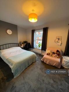 Front Double Bedroom