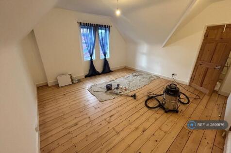 Lounge - Newly Decorated 