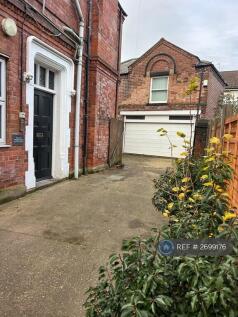 Main Entrance &amp; Driveway 