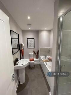 4 Piece Bathroom (Show House)