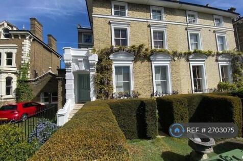 Garden Flat Located In This House