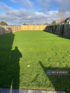 Large Fully Enclosed Rear Garden