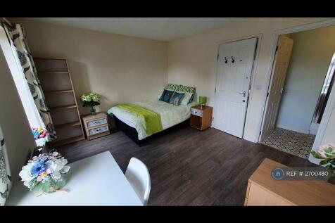 Bedroom_2nd Floor_front Facing