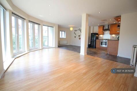 Open Plan Living/Dining/Kitchen