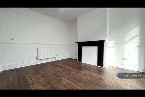 Bedroom 1 - Downstairs