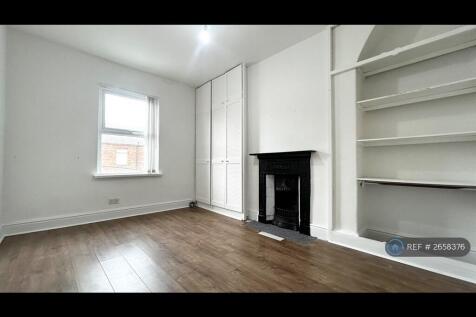 Bedroom 2 - Upstairs