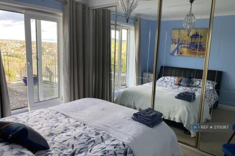 Built-In Wardrobe 1st Floor Bedroom