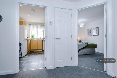 Hall Bed2 Kitchen Airing Cupboard