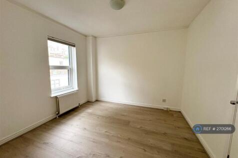 2nd Floor Front Room