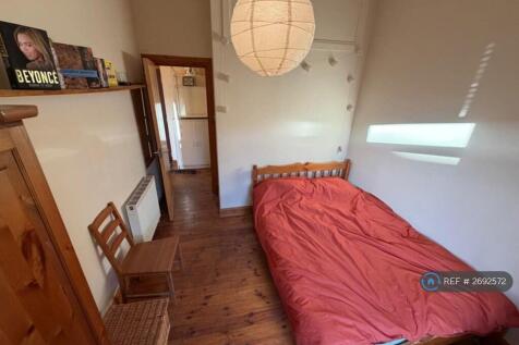Double Bedroom Wooden Wardrobe And Storage Boxes