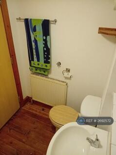 Ventilated Bathroom 