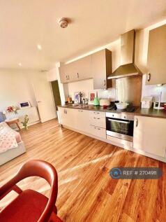 Kitchen With Lots Of Storage 