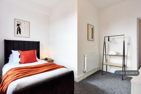 Single Bedroom 1st Floor