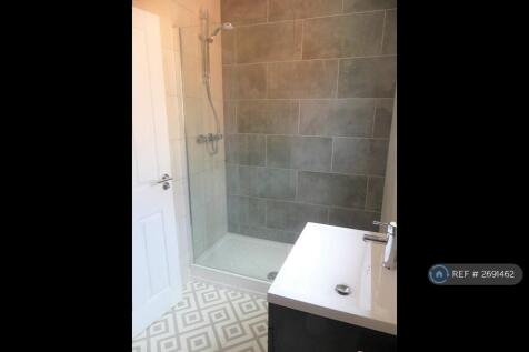 Walk In Shower / Room