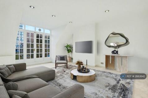 Living Room And Patio