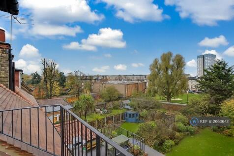 South Facing Onto Gardens (No Access)