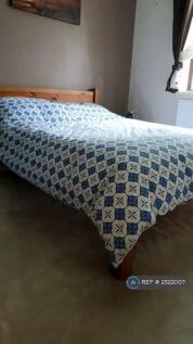 Bright, Spacious Double Room