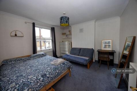 Upstairs Room (Front Of House)