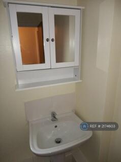 Bathroom Basin &amp; Cabinet