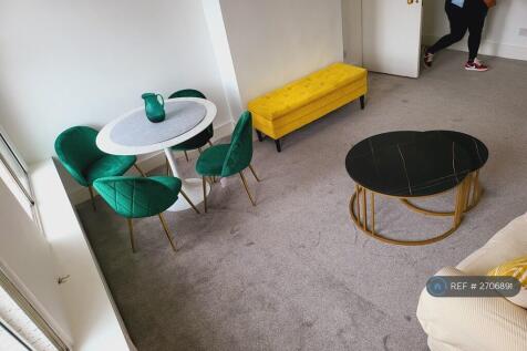 2 Bedroom Brompton Road