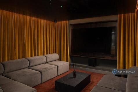 The Green &amp; Screen