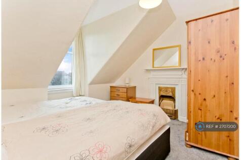 1st Bedroom - Twin Room