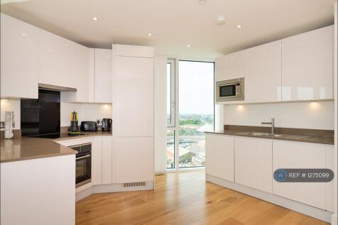 Fully Fitted Kitchen