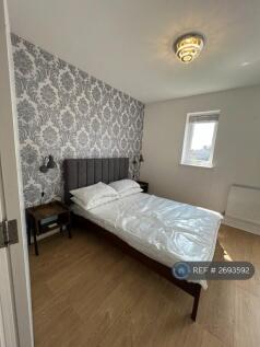 Bedroom 1 With On Suit