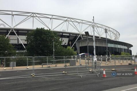 London Stadium - 8 Mins Walk Away 
