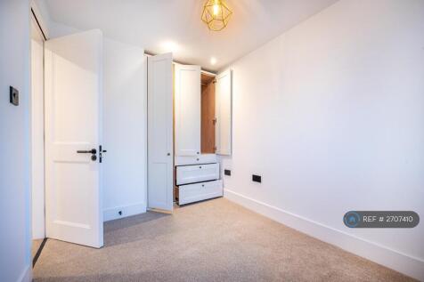 First Floor Bedroom Built In Wardrobe 