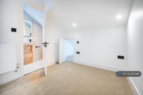 Master Bedroom Storage Cupboard