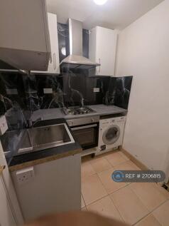Separate Kitchen: Gas Hob, Washing Machine, Oven