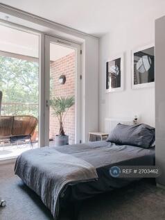 3rd Bedroom (Upstairs)