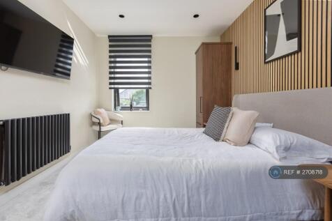 First Floor Rear Bedroom