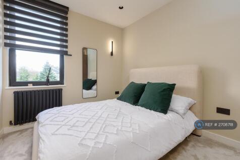 First Floor Front Bedroom