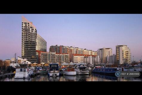 Building View From Canary Whalf 