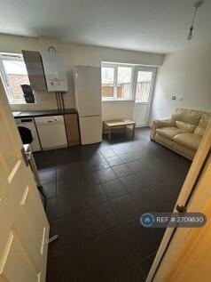 Open Plan Kitchen / Living Area