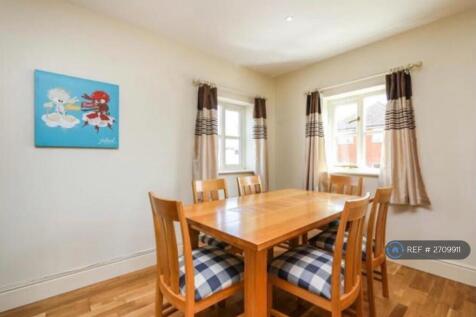 Open Plan Dining Area