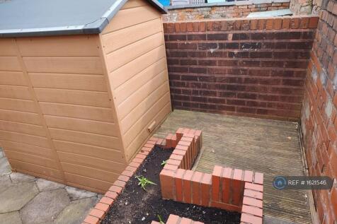 Raised Decking &amp; Flower Beds