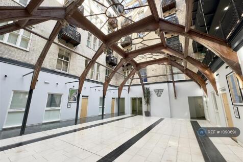 Building Atrium - Concierge