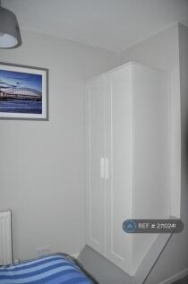 Upstairs Small Bedroom £460pm