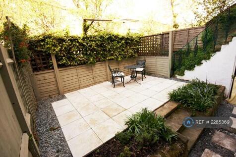 Courtyard Garden (Private)