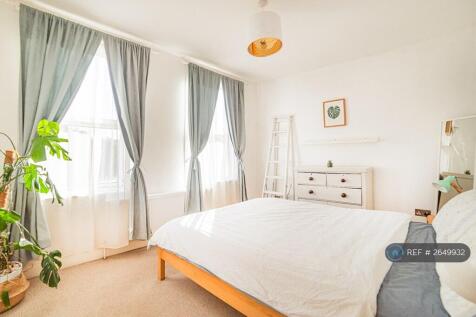 Master Queen Bedroom