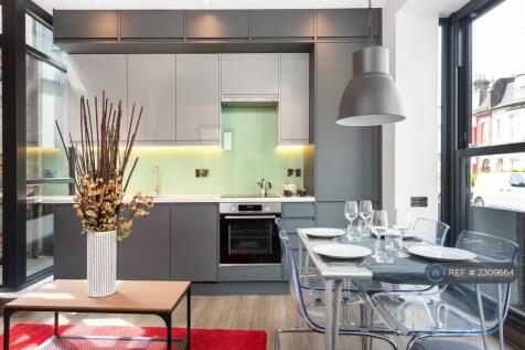 Open Plan Kitchen/ Dining Room