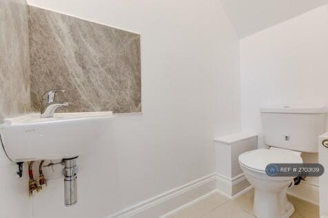 Down Stairs Toilet 1