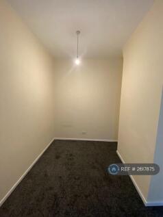 Large Double Bedroom