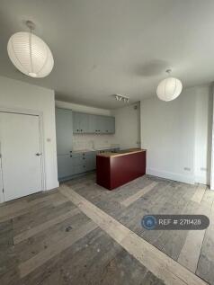 Kitchen / Living Space